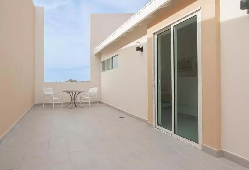 هتل Aruba S Life Vacation Residences   By Heritage Property Management