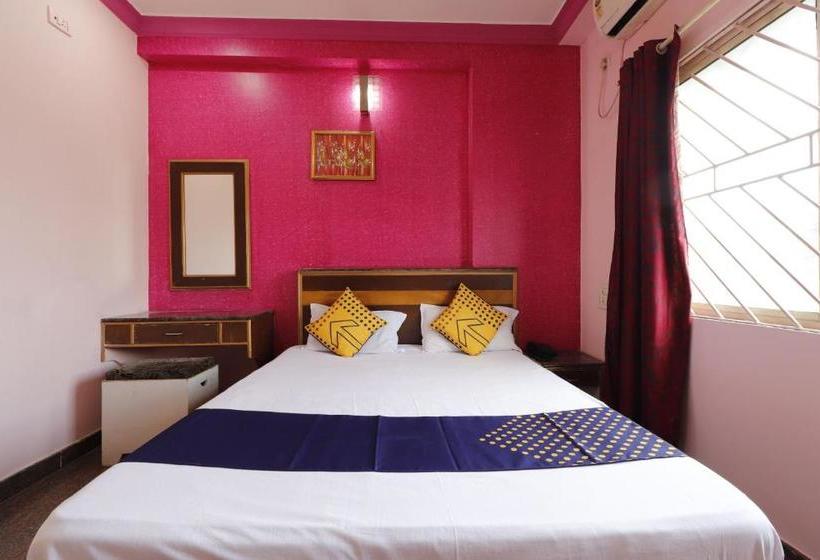 Fotos del hotel Spot On 62188 Sahara Residency:  18