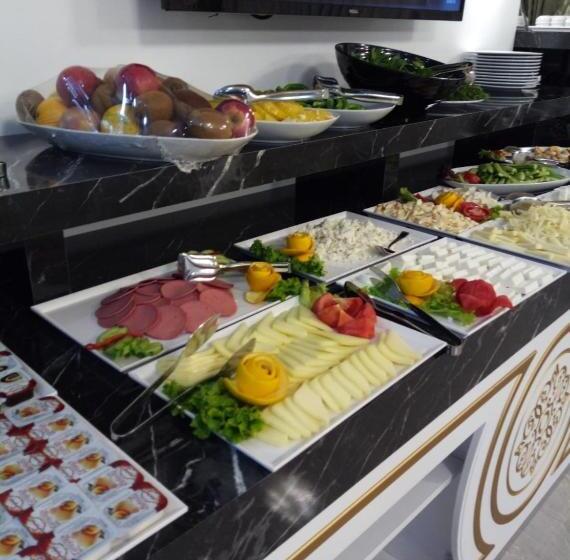 בית מלון כפרי Ema Ozturk Thermal