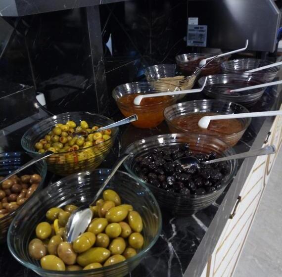 בית מלון כפרי Ema Ozturk Thermal