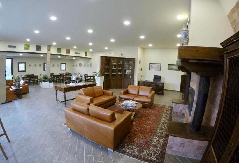 Отель Il Casale Verde Resort