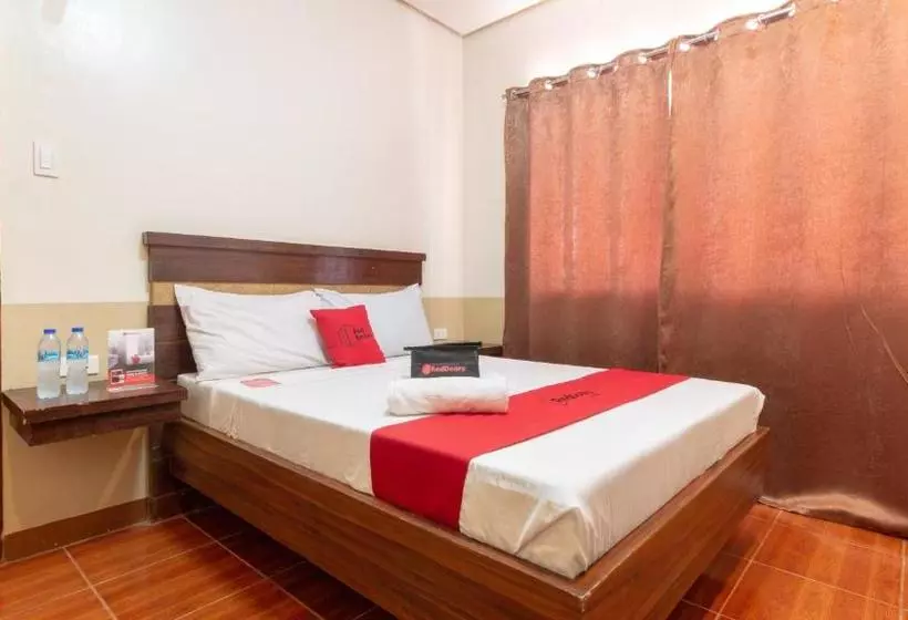 هتل Reddoorz Near Manlurip Rotonda Tacloban
