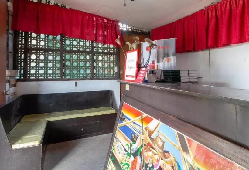 هتل Reddoorz Near Manlurip Rotonda Tacloban