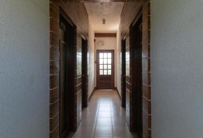 Hotel Reddoorz Near Manlurip Rotonda Tacloban