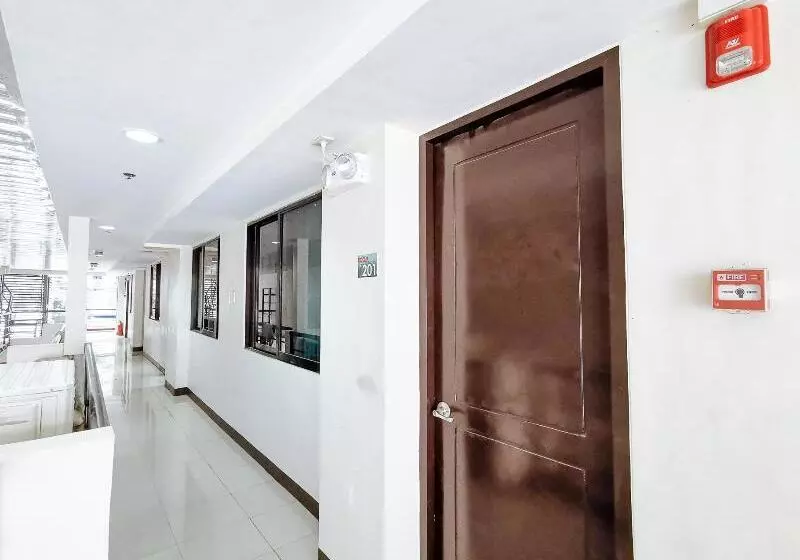 Hotel Reddoorz Plus Near Ateneo De Davao