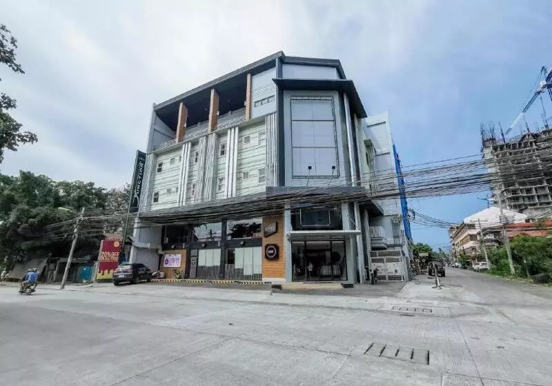 ホテル Reddoorz Plus Near Bangko Sentral Ng Pilipinas Davao