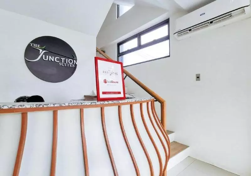 ホテル Reddoorz Plus Near Bangko Sentral Ng Pilipinas Davao