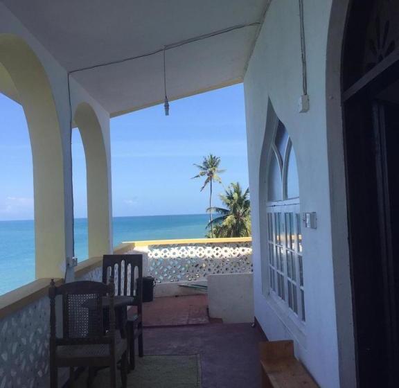 هاستل Tulia Old Town