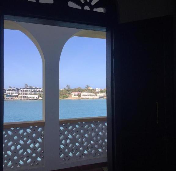 هاستل Tulia Old Town