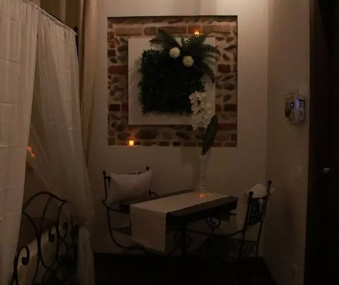 B&b Castello Di Cavaione