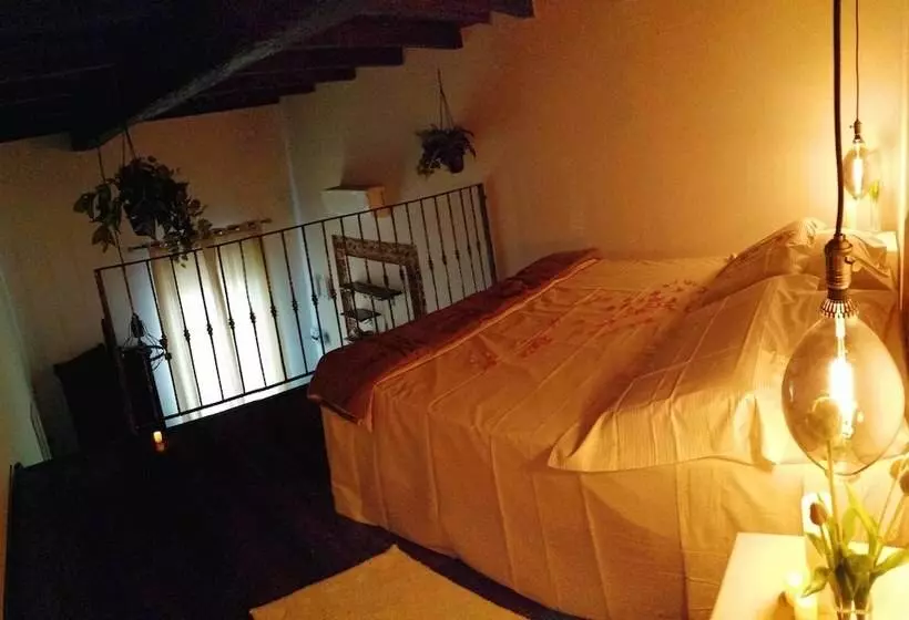 B&b Castello Di Cavaione