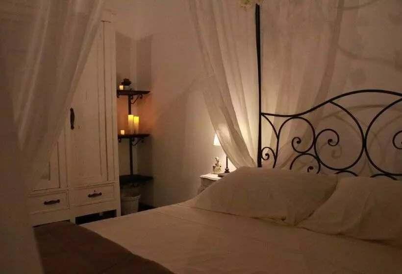 B&b Castello Di Cavaione