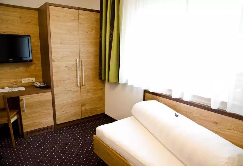 هتل Garni Arosa