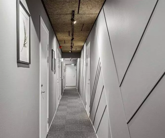 ユースホステル Kallhällsbaden Strandhotell