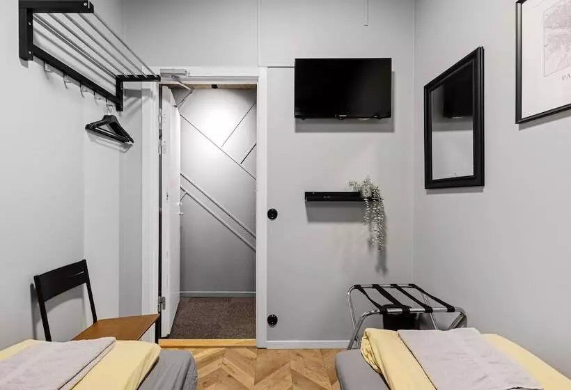 ユースホステル Kallhällsbaden Strandhotell