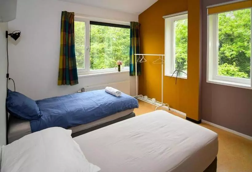 هاستل Villa Buitenlust