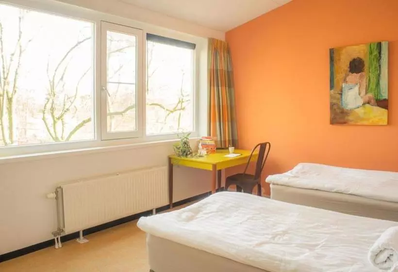 هاستل Villa Buitenlust