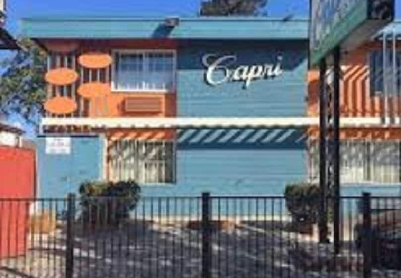 Capri Motel