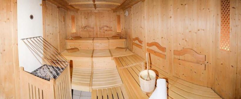 فندق Garni Alpenhof