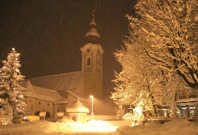 ホテル Gasthof Markterwirt