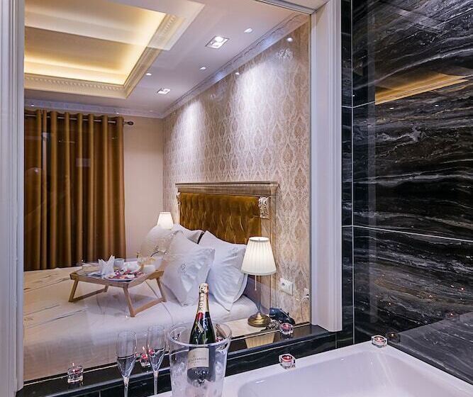 هتل Legacy Boutique