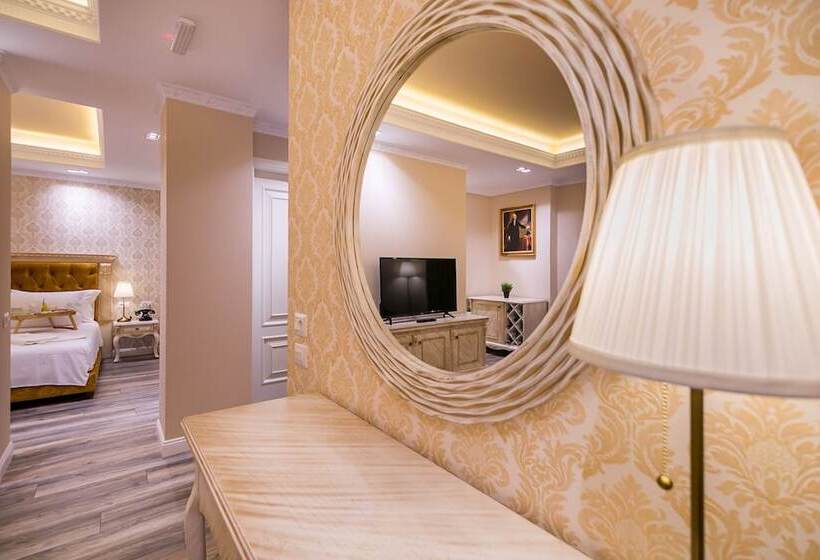 هتل Legacy Boutique