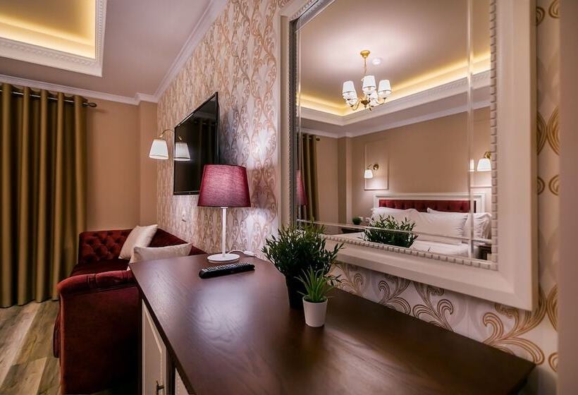 هتل Legacy Boutique