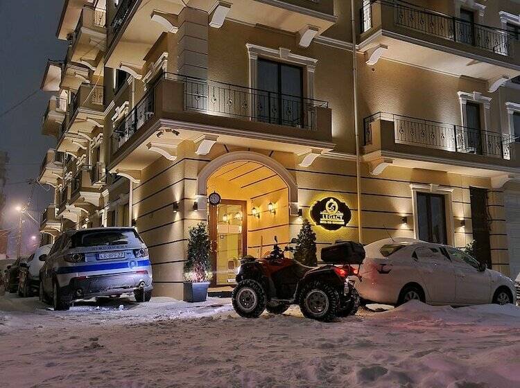 هتل Legacy Boutique