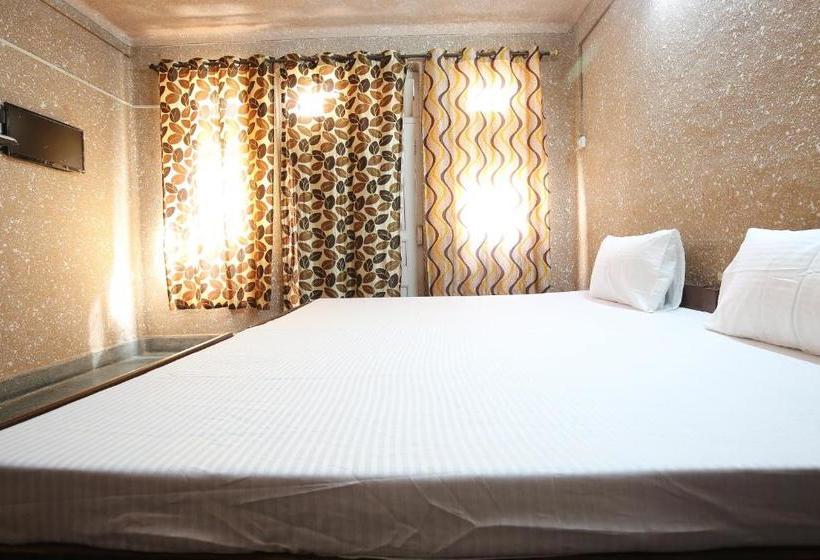 בית מלון כפרי Spot On 43485 Simran Guest House