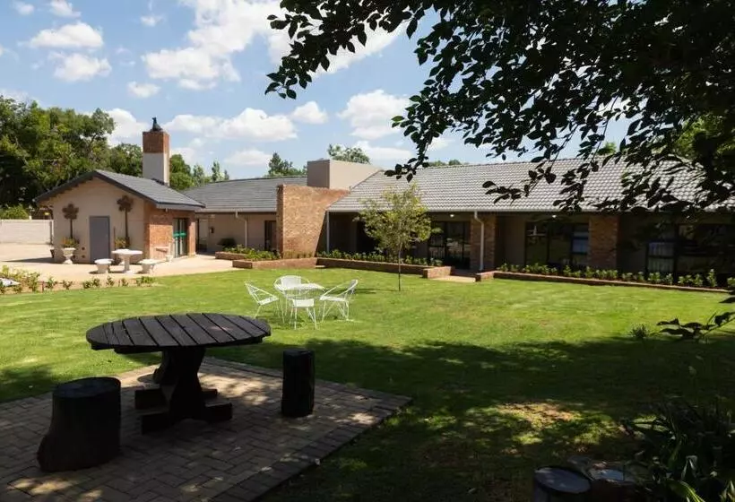 Majatalo Opstal Gastehuis