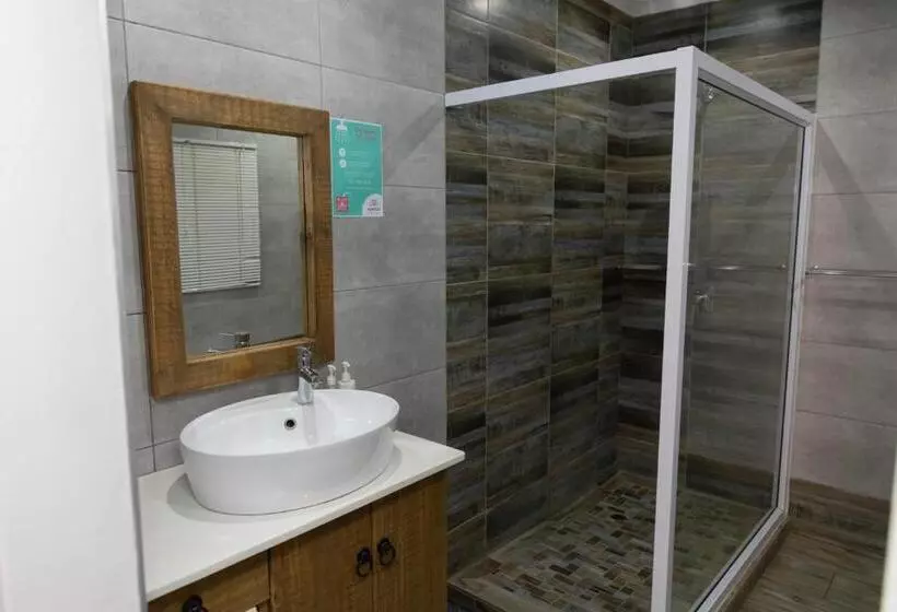 Majatalo Opstal Gastehuis