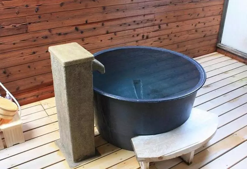 旅館 Kakurenosatoyukari