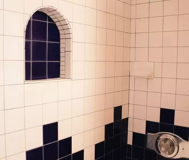 ホテル El Rey Court