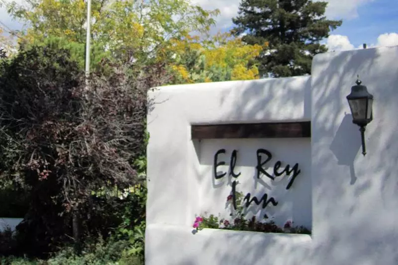 ホテル El Rey Court