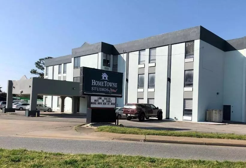 هتل Hometowne Studios By Red Roof Newport News   Hampton West