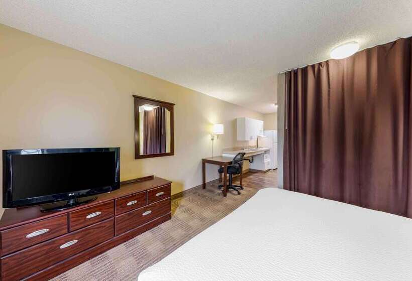 בית מלון כפרי Extended Stay America Suites   Orange County   Huntington Beach