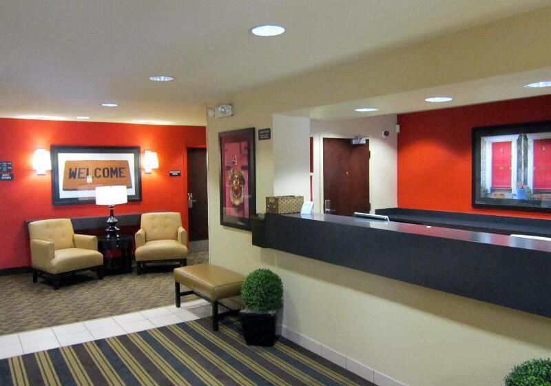 בית מלון כפרי Extended Stay America Suites   Orange County   Huntington Beach