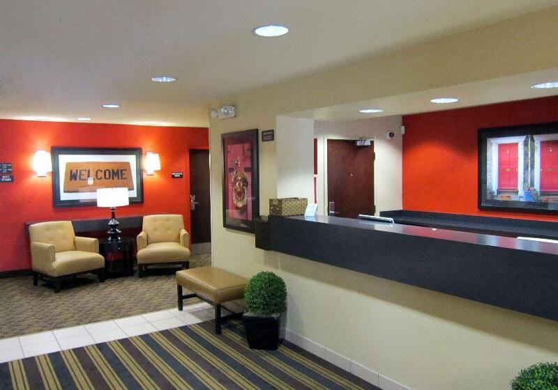 בית מלון כפרי Extended Stay America Suites   Orange County   Huntington Beach