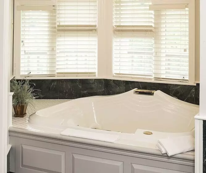 ホテル Fairbanks Inn