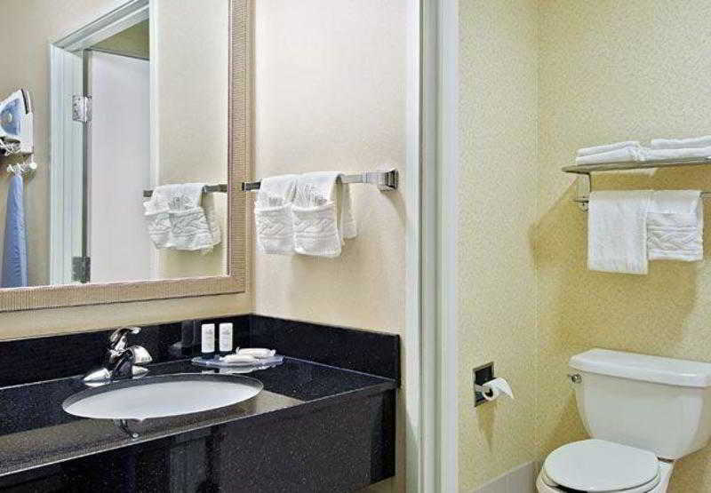 فندق Fairfield Inn And Suites By Marriott Tampa Brandon