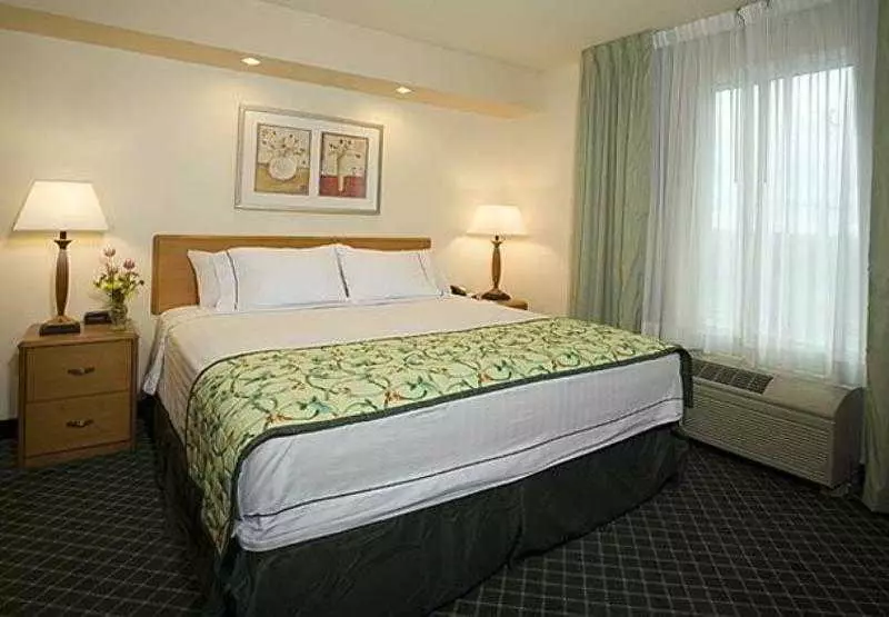 Fairfield Inn And Suites By Marriott Tampa Brandon