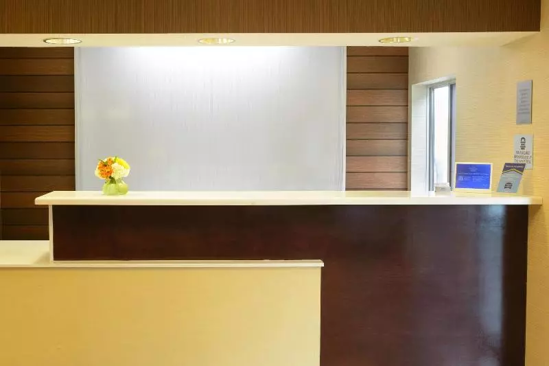 호텔 Fairfield Inn Saint Louis Collinsville