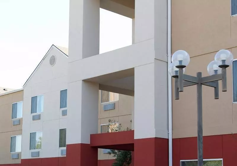 Отель Fairfield Inn Arlington Near Six Flags