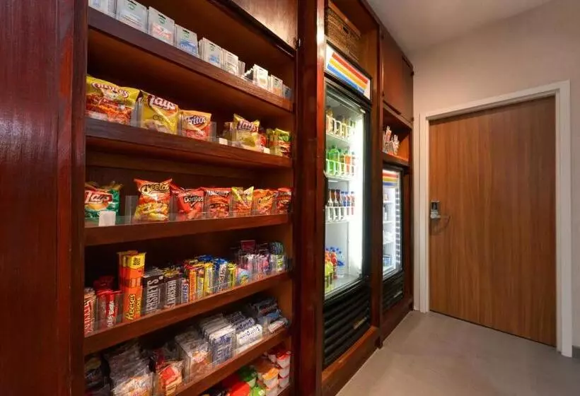 Отель Fairfield Inn Arlington Near Six Flags