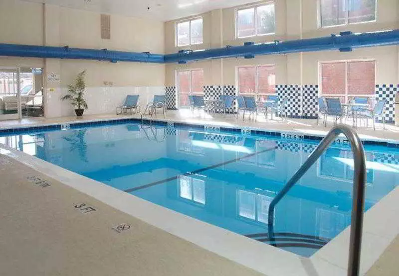 هتل Fairfield Inn & Suites By Marriott Hickory