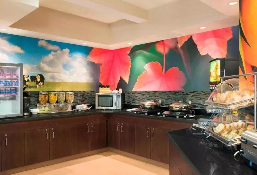 Отель Fairfield Inn & Suites Saginaw