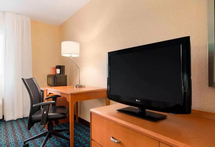 Отель Fairfield Inn & Suites Saginaw