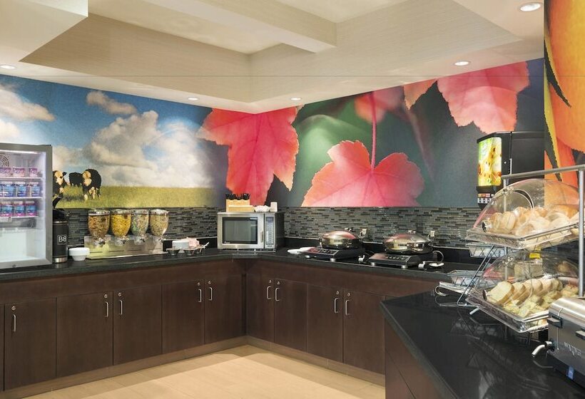 Отель Fairfield Inn & Suites Saginaw