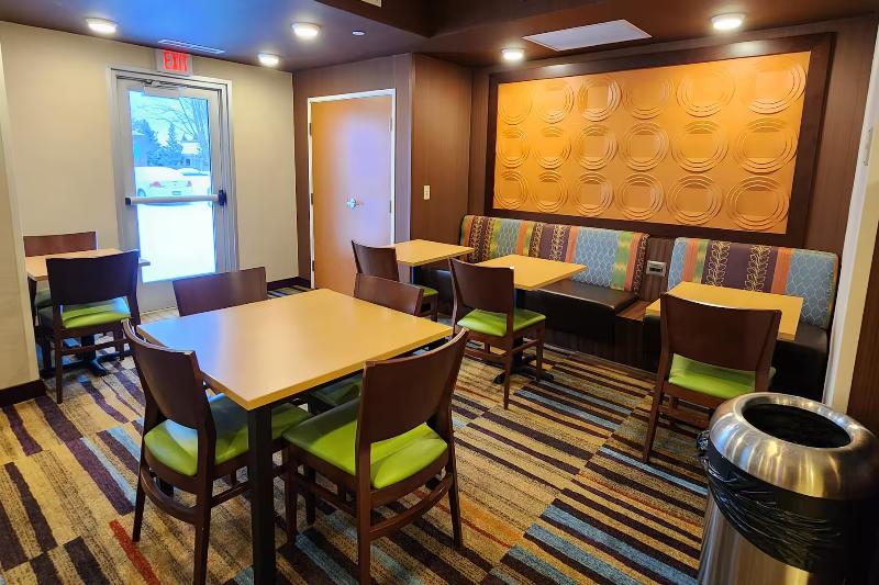 Otel Americinn By Wyndham St Cloud Mn Shopping Area