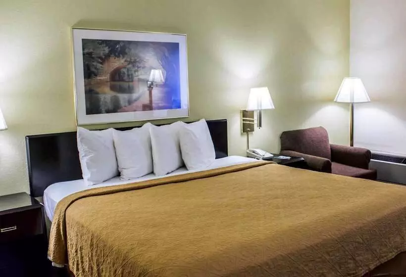 هتل Quality Inn